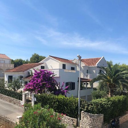Holiday Home Brac Supetar Εξωτερικό φωτογραφία