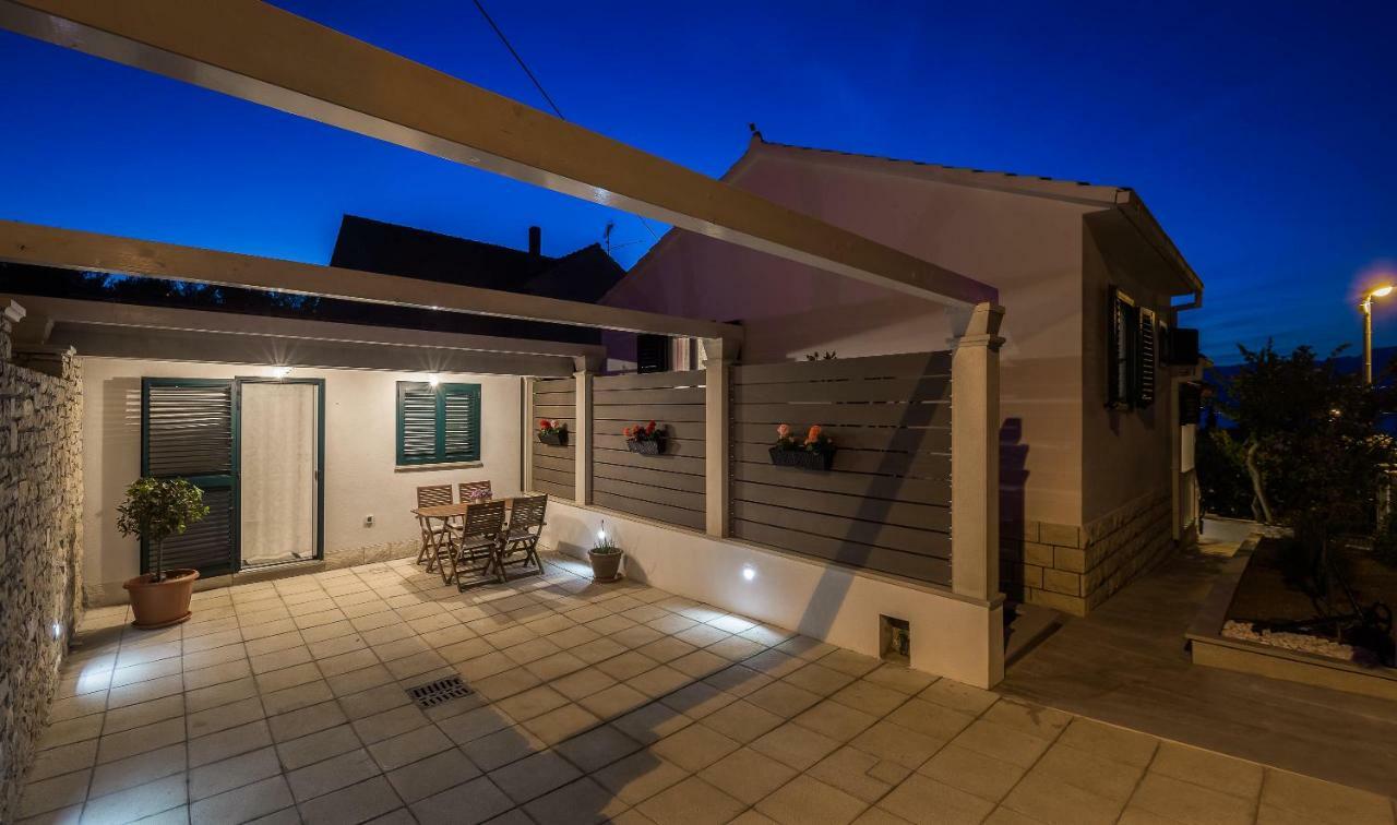 Holiday Home Brac Supetar Εξωτερικό φωτογραφία