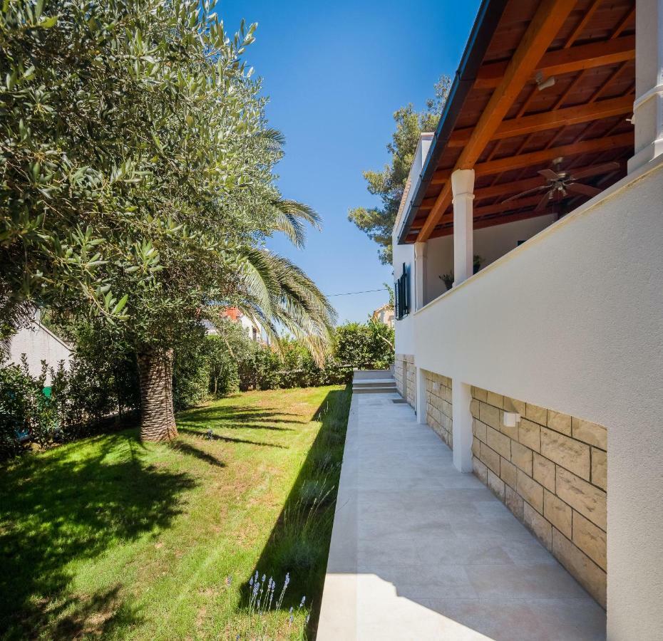 Holiday Home Brac Supetar Εξωτερικό φωτογραφία