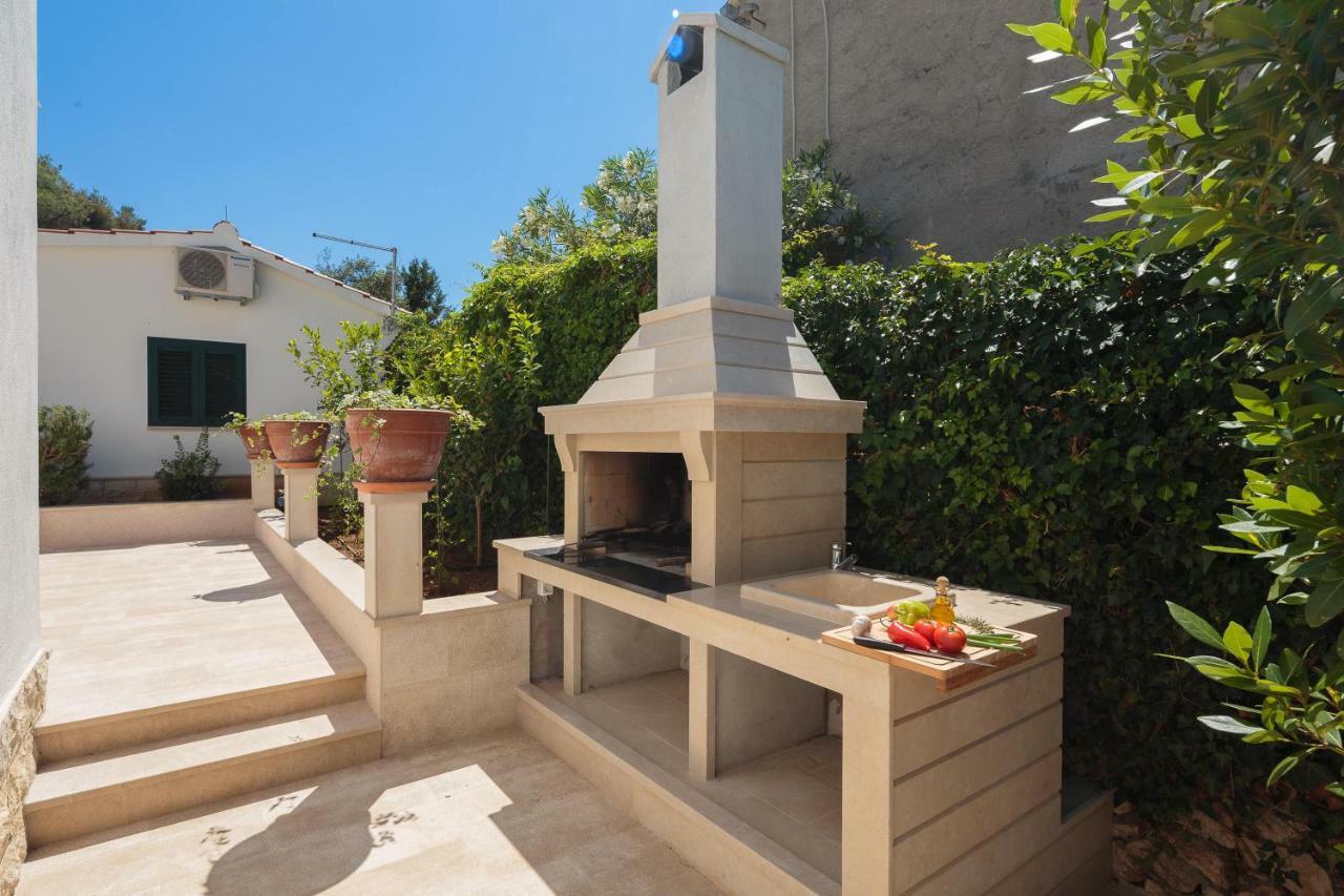 Holiday Home Brac Supetar Εξωτερικό φωτογραφία