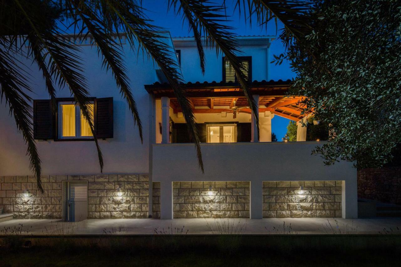 Holiday Home Brac Supetar Εξωτερικό φωτογραφία