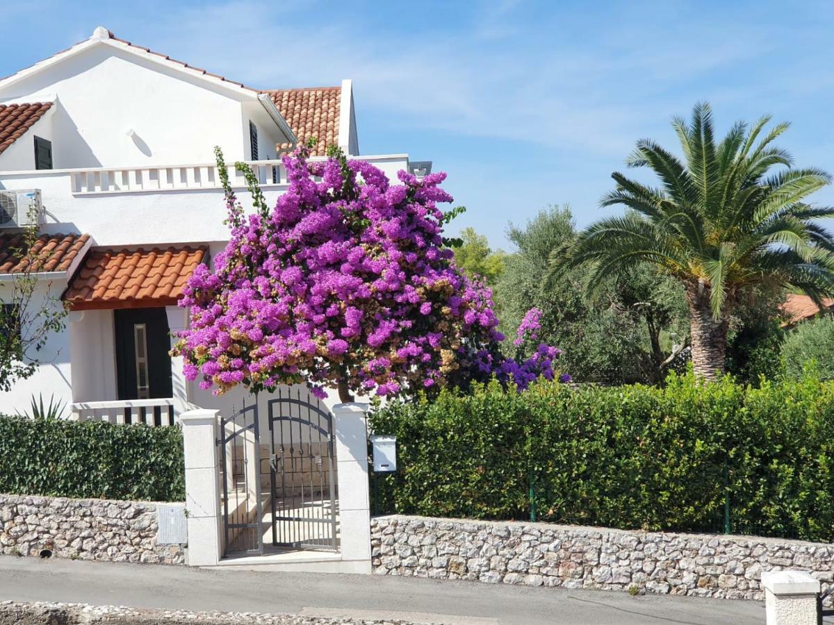 Holiday Home Brac Supetar Εξωτερικό φωτογραφία